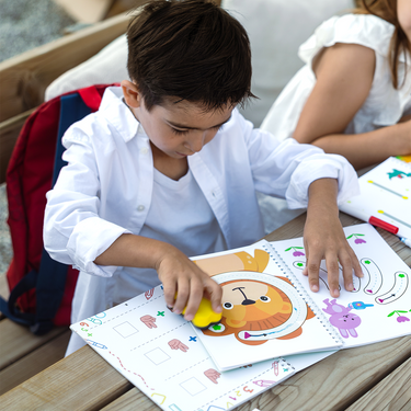 PlakPret | Aprender jugando - Libro de pegatinas Montessori para niños pequeños